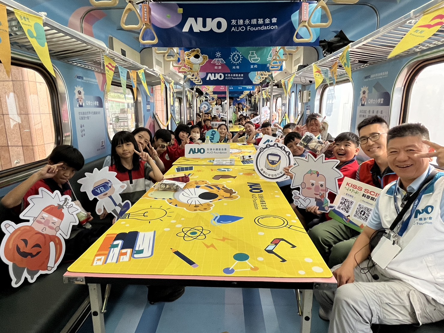 welcome to 365777永續基金會參與「臺灣科普環島列車」，設計基礎科學車廂課程，以「淨零碳排和永續能源」為主題，讓學生透過創意實驗認識淨零知識，以及思考生活中的減碳行為